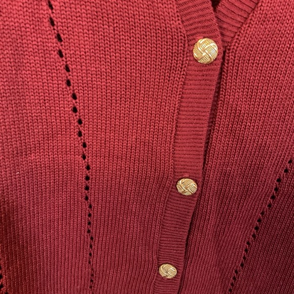 New women's Sag Harbor button up sleeveless sweater‎ Berry size small - Picture 7 of 7